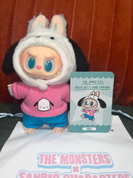 POP MART Accessories - Pochacco ~ Sanrio The Monsters x Pochacco Pink Hoodie Plush Figure